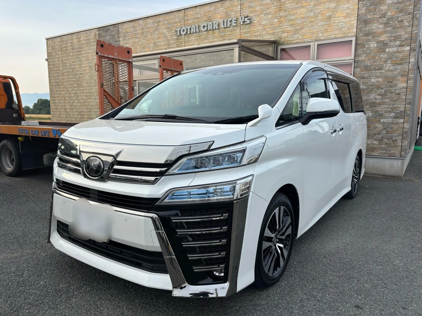 TOYOTA　ヴェルファイア　中古リース販売