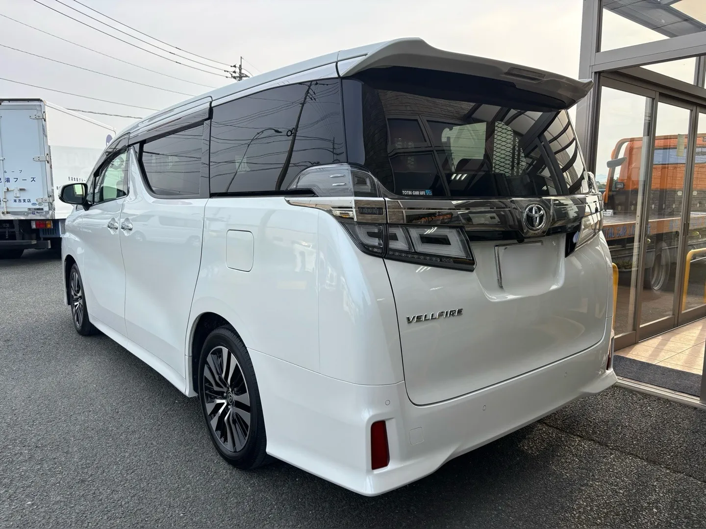 TOYOTA　ヴェルファイア　中古リース販売