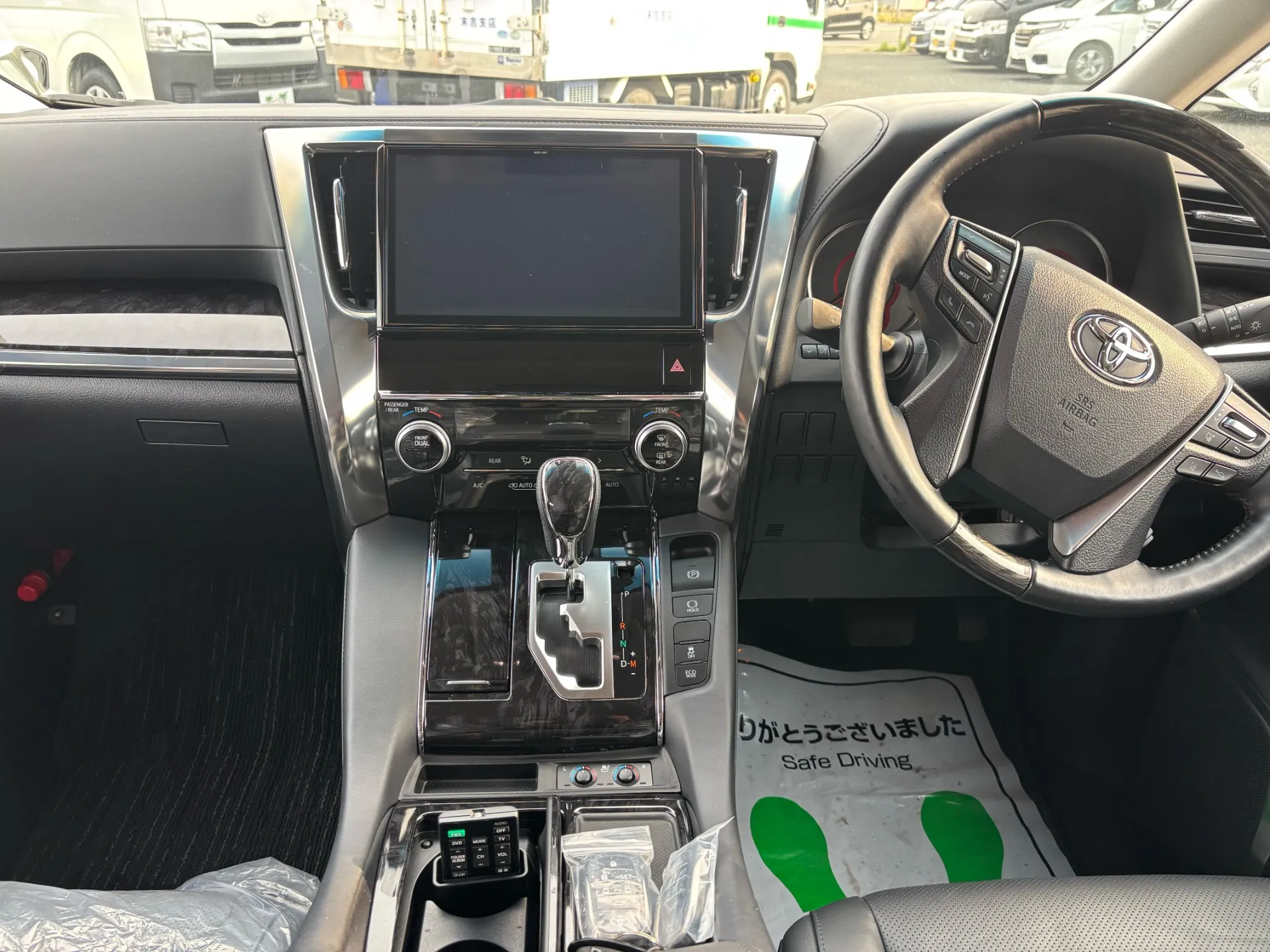 TOYOTA　ヴェルファイア　中古リース販売