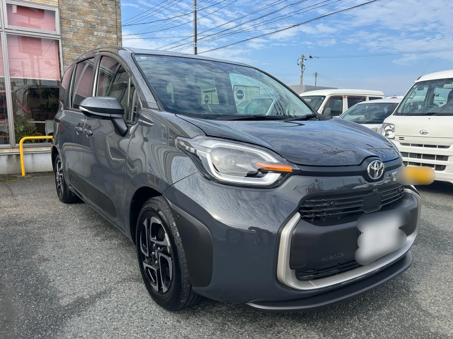 TOYOTA　シエンタHV　７人乗り　新車販売