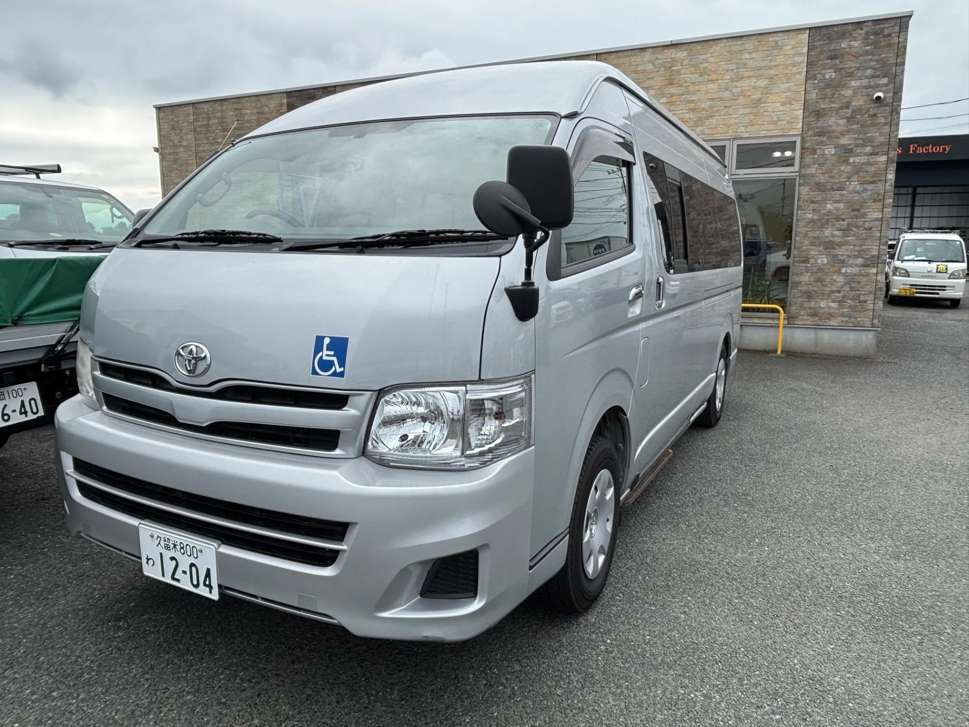 ハイエース福祉車両（車椅子4基積み）レンタル有難う御座いました。